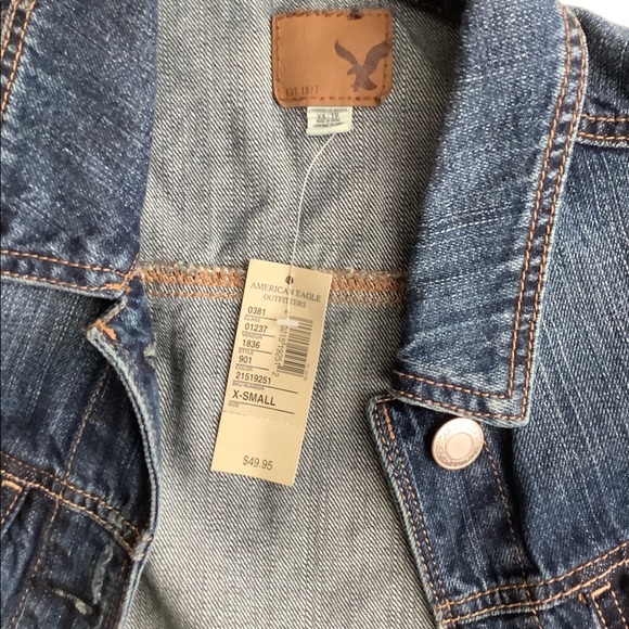 NWT American Eagle Jean Jacket - Picture 3 of 3